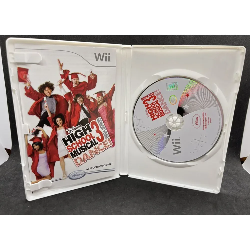 High School Musical 3: Senior Year Dance (Nintendo Wii,‎ 2008) Disc with Manual